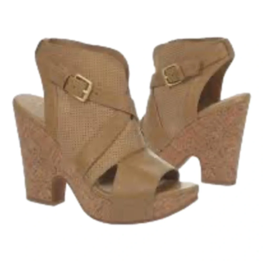 Naya Corda Maple Leather Sandal platform heel size 6